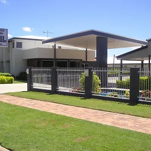 Motor 4* Blackwater